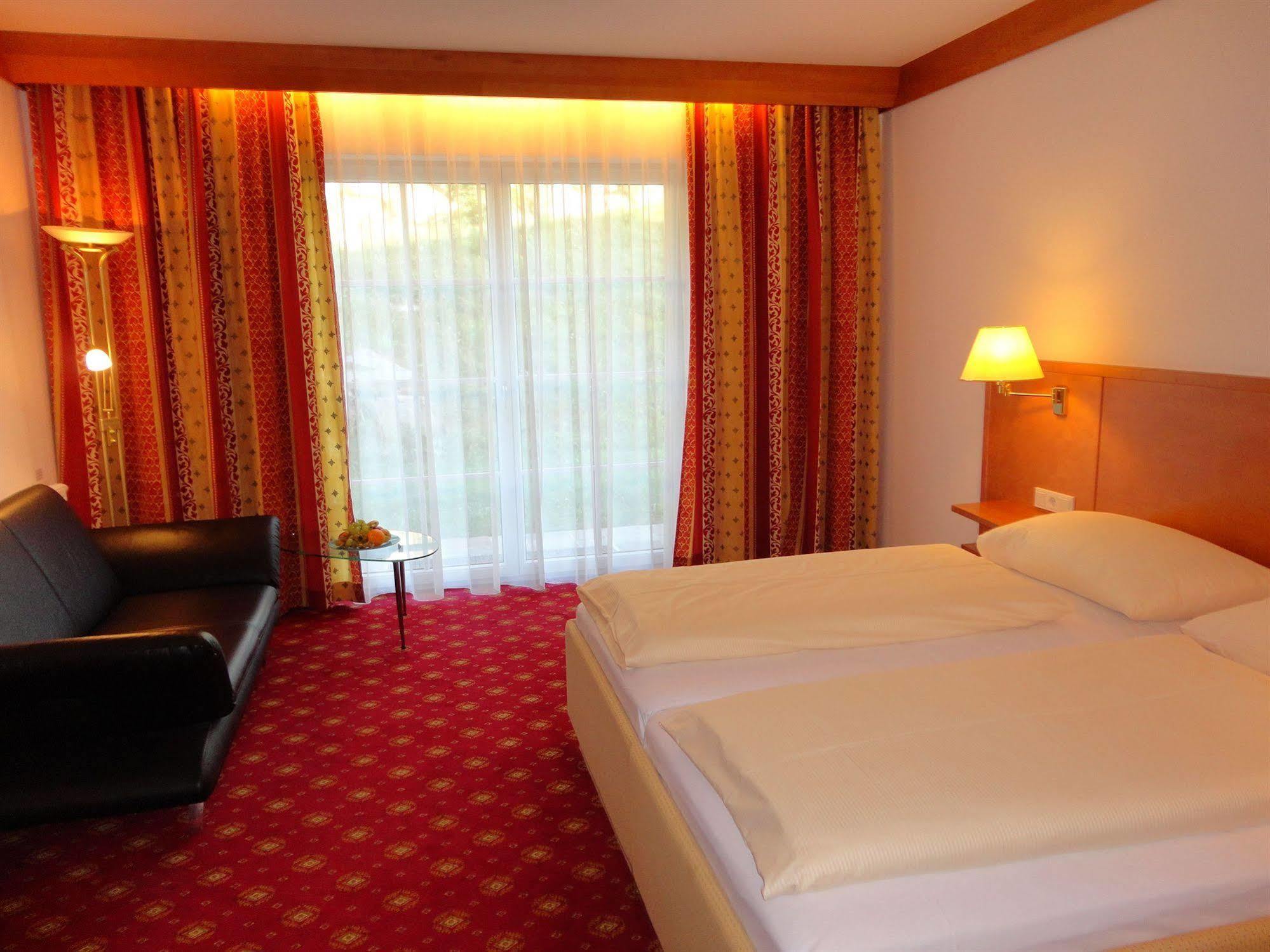 Komfort-Hotel Stockinger Ansfelden Extérieur photo